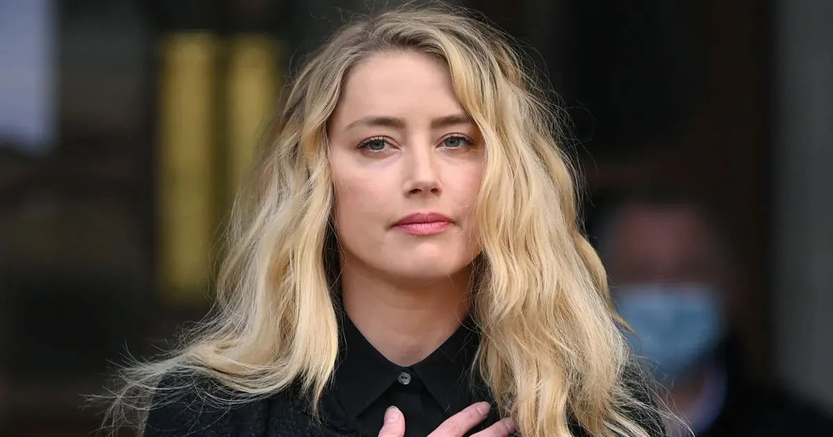 Khawatir Kalah di Persidangan, Amber Heard Sewa Buzzer di Twitter?