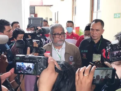arist-merdeka-sirait-kawal kasus spi
