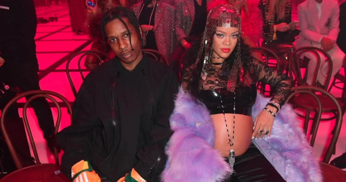Akhirnya Jadi Ibu! Rihanna Melahirkan Bayi Laki-Laki