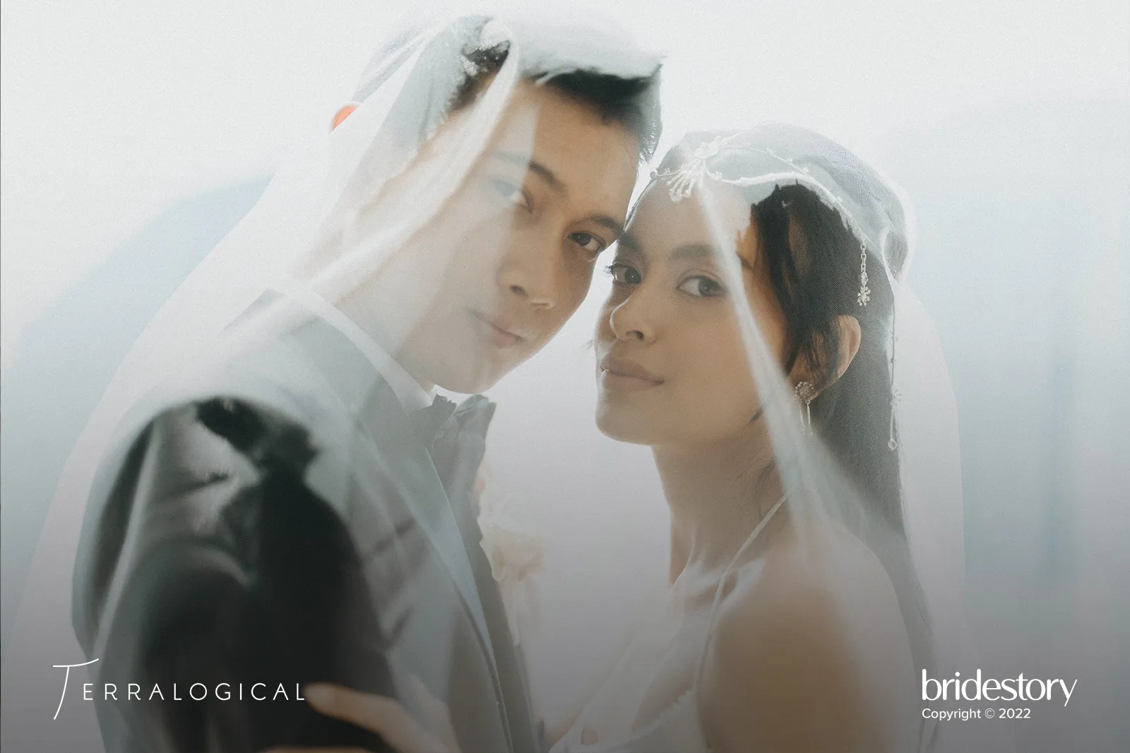 Perjalanan Cinta Eva Celia dan Demas yang Ternyata Serba Kebetulan