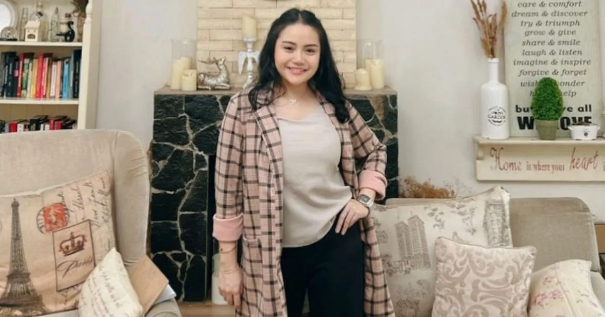 Ogah Dibandingkan dengan Mantan Babysitter. Mawar AFI: Dunia Kita Beda, Jelas!