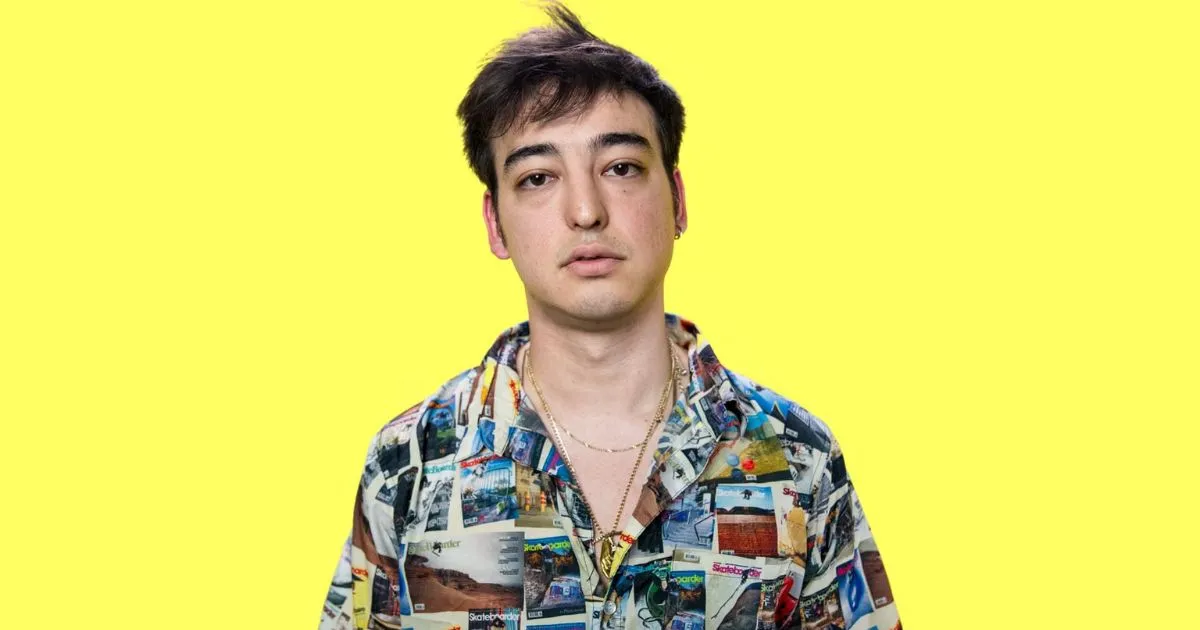 Sukses Bikin Galau Maksimal! Ini Lirik Lagu Glimpse of Us – Joji