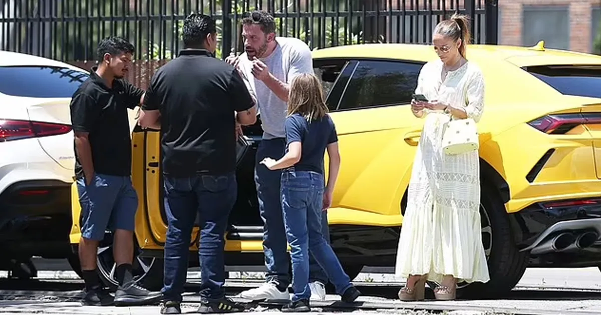Baru 10 Tahun, Anak Ben Affleck Kemudikan Lamborgini Hingga Tabrakan