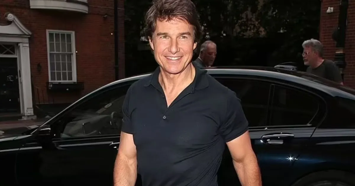 Top Gun: Maverick Jadi Film Terlaris Sepanjang Masa, Tom Cruise Rayakan Bareng Jeff Bezos