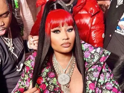 nicki-minaj-dorong-penggemar-di-london