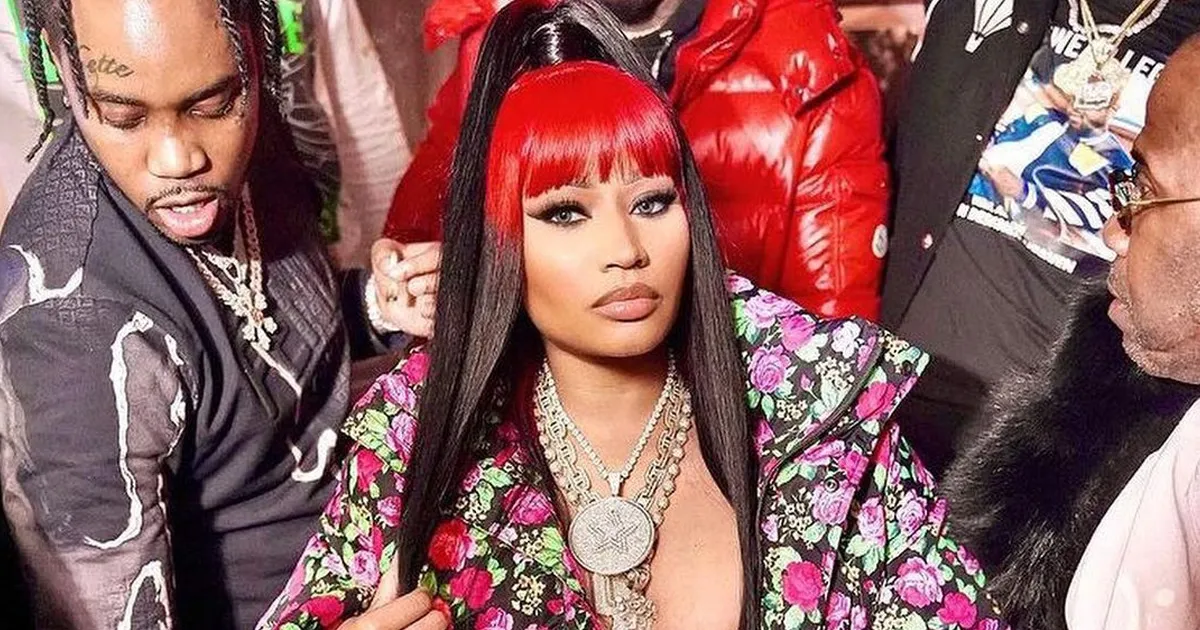 Ricuh! Nicki Minaj Dorong Penggemar Fanatiknya Saat Jumpa Fans