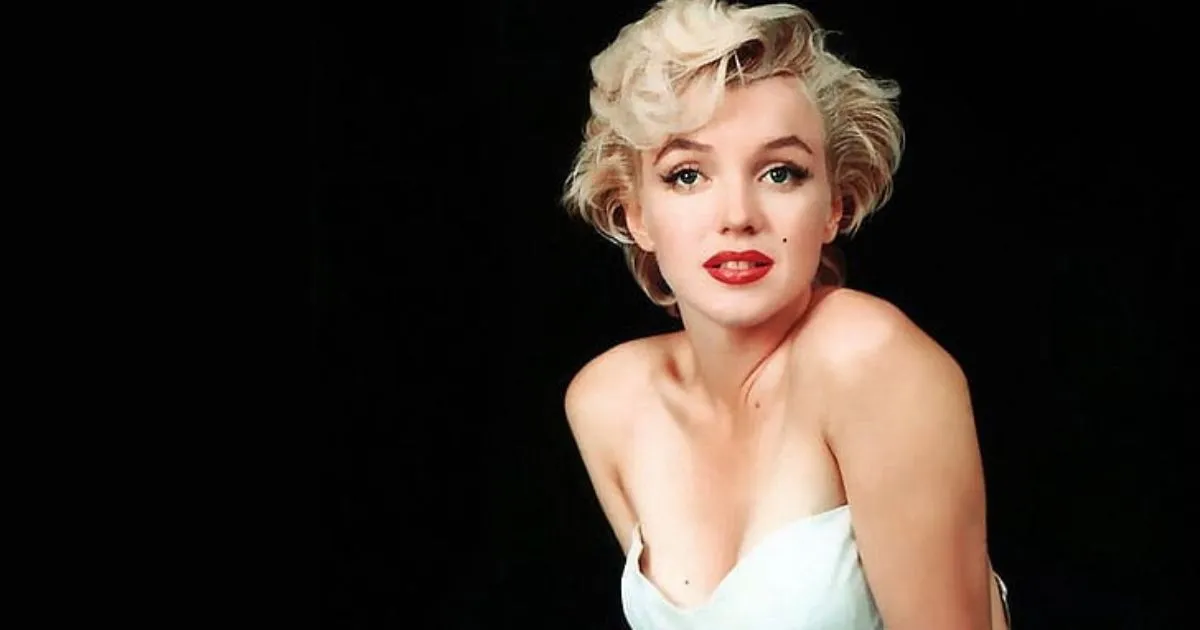 5 Gaun Paling Ikonik yang Pernah Dipakai Marilyn Monroe
