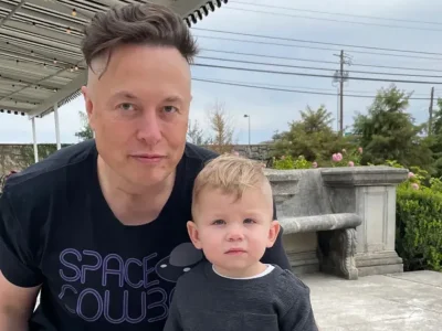 elon-musk-punya-potongan-rambut-yang-sama-dengan-anaknya
