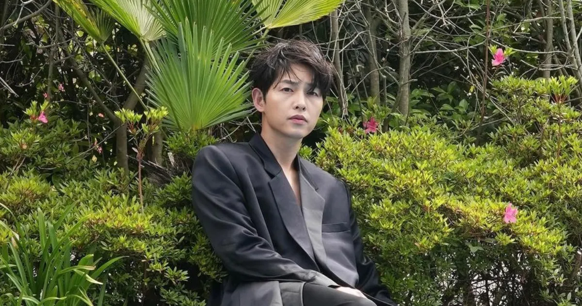 Song Joong Ki Murka Dengar Rumor yang Menerpa Katy Louise Saunders