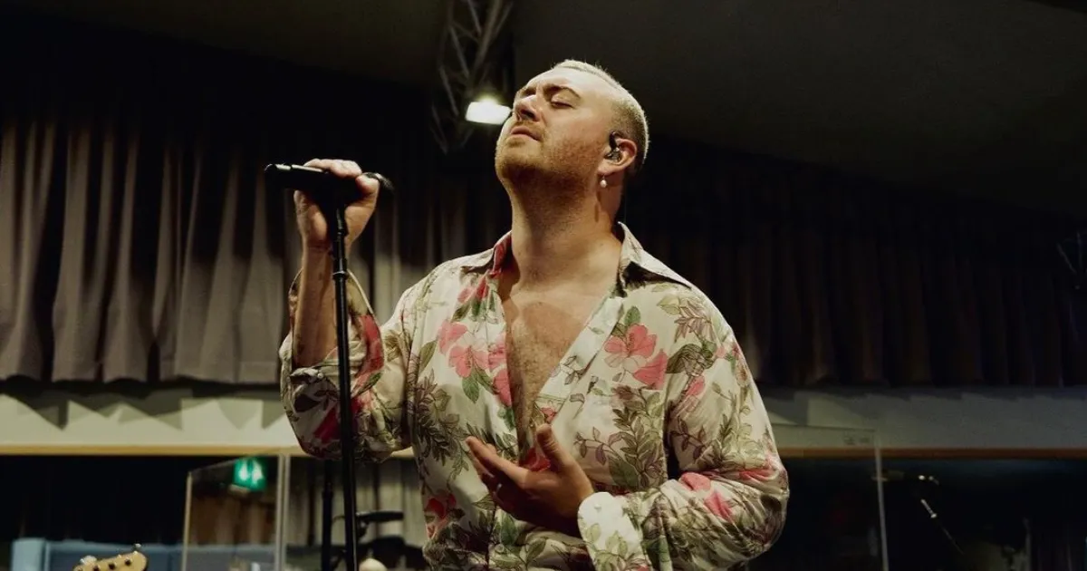 Tampilan Nyeleneh Sam Smith di BRIT Awards 2023. Terinspirasi dari Hujatan!