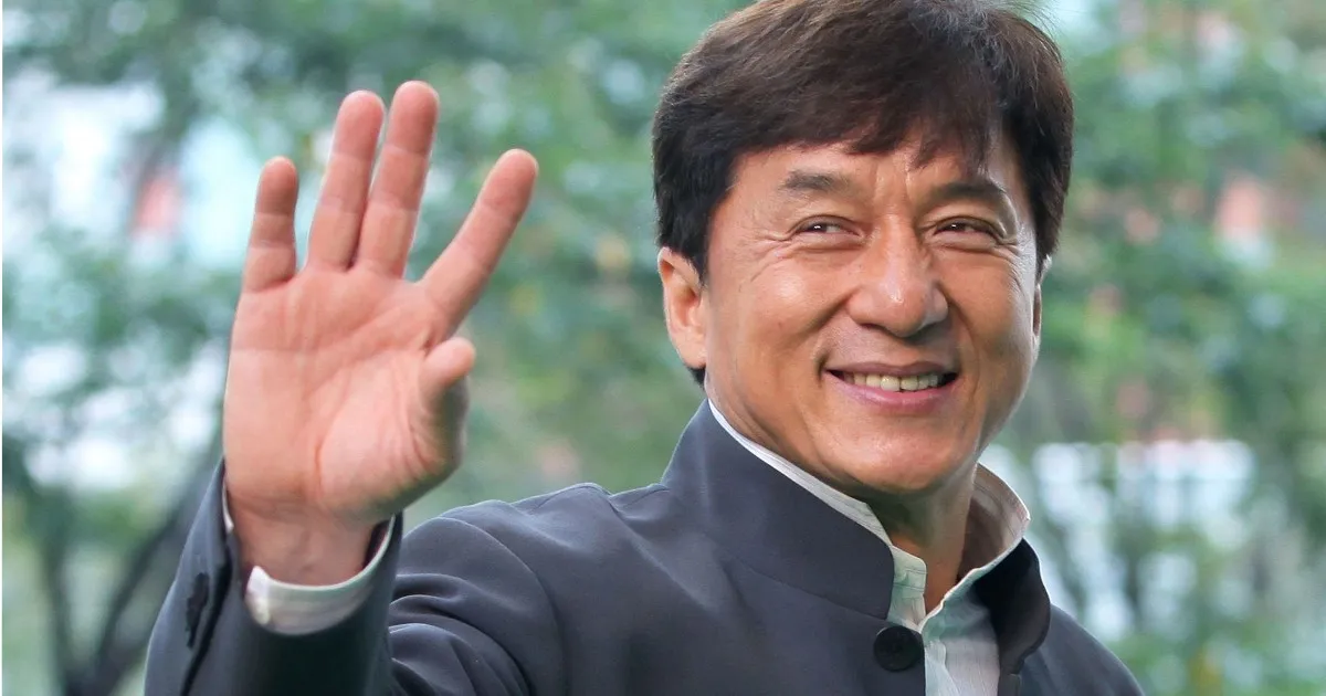 Jadi Artis Terkaya di Asia, Ini Alasan Jackie Chan Ogah Beri Warisan ke Anak