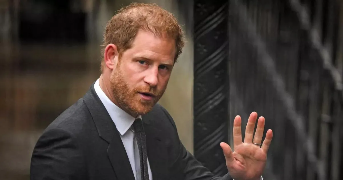 Balik ke Inggris Tanpa Meghan, Pangeran Harry Hadiri Sidang Kasus Peretasan Telepon