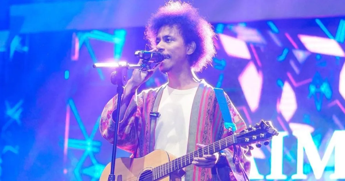 <strong>4 Fakta Menarik Raim Laode, Si Pelantun Lagu Komang yang Begitu Viral</strong>