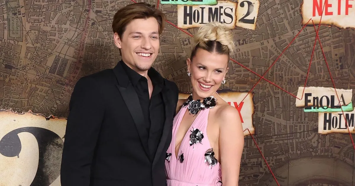 Millie Bobby Brown Tuai Hujatan Usai Umumkan Tunangan di Usia 19 Tahun