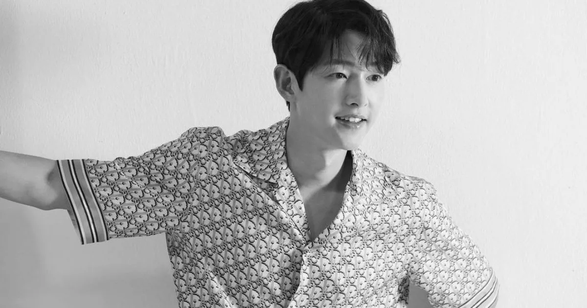 Setelah Menikah, Penampilan Terbaru Song Joong Ki Bikin Penggemar Khawatir
