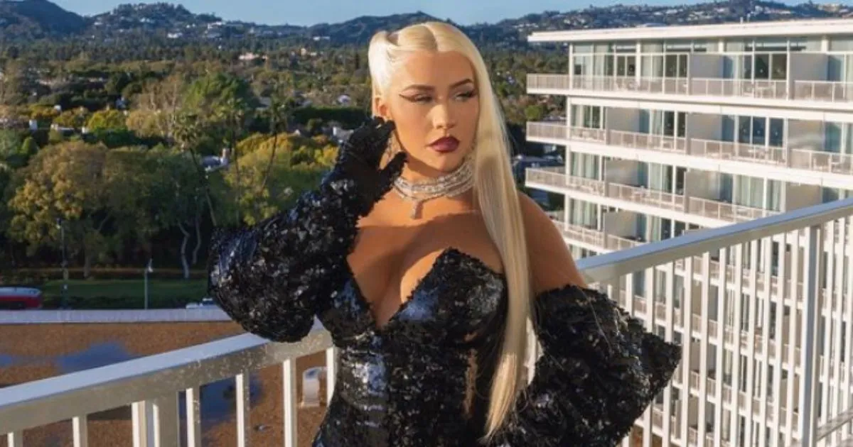 Christina Aguilera Blak-Blakan Soal Masa Kecilnya yang Penuh Kekerasan