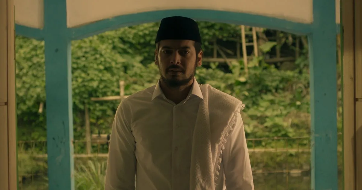 Syuting Film Horor Jin Khodam, Boy Hamzah Sampai Dikawal Kyai dan Tokoh Adat