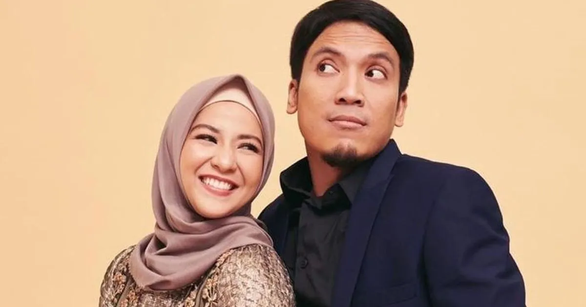 Desta dan Natasha Rizki Kompak Hadiri Sidang Perdana Perceraian