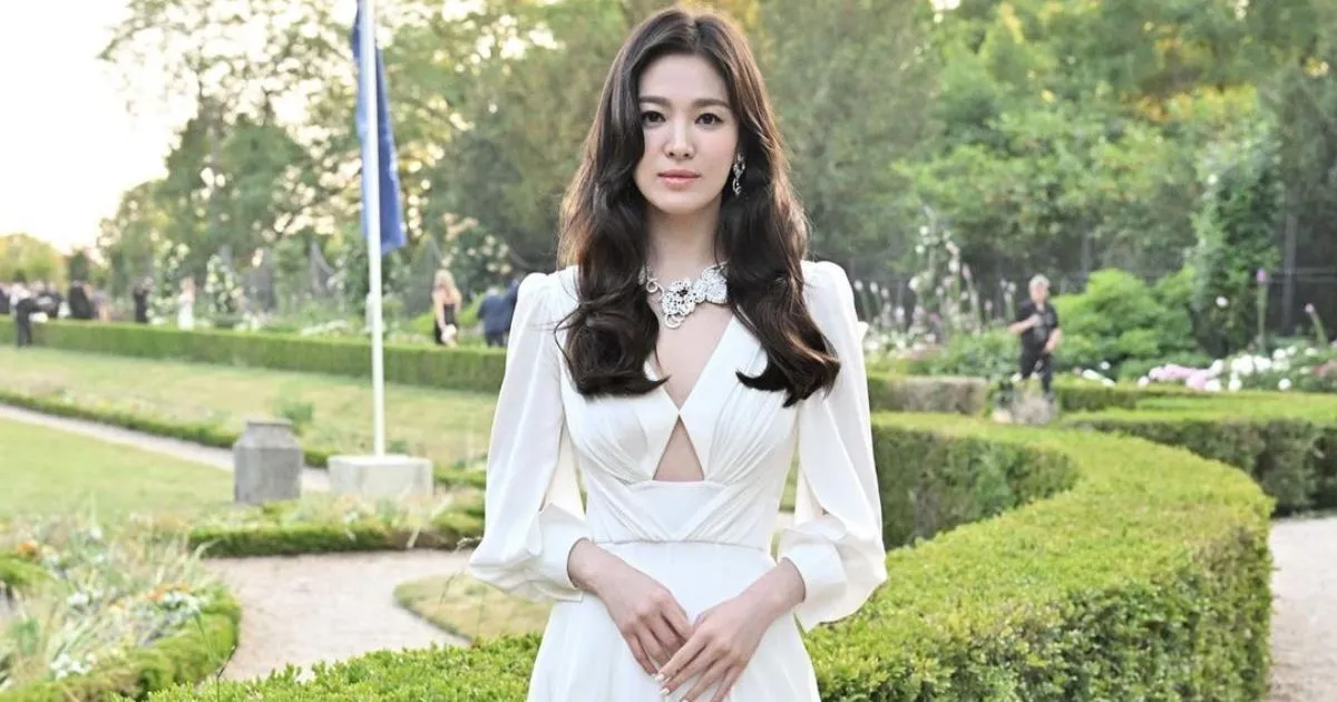Song Hye Kyo Curhat Soal Kesulitan yang Dihadapi Selama 27 Tahun Berkarier