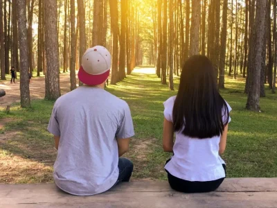 5 Topik Ini yang Harus Dibicarakan Saat Kencan Pertama