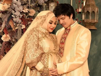 Intip Outfit Para Artis saat Acara 7 Bulanan Aurel-Atta