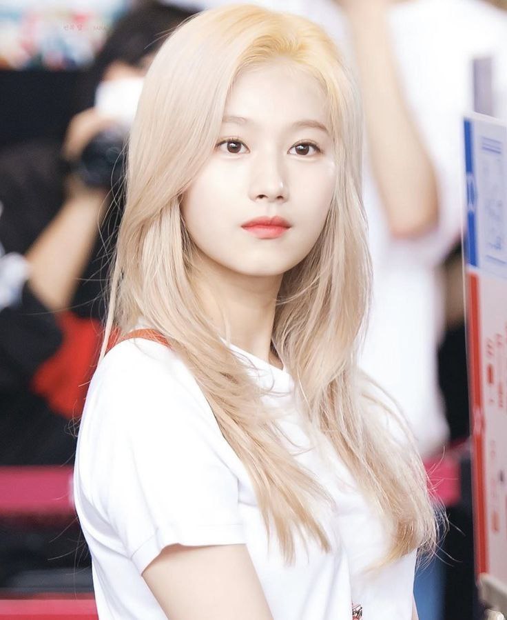 7 Idol K-Pop Wanita Makin Cantik Dengan Rambut Pirang