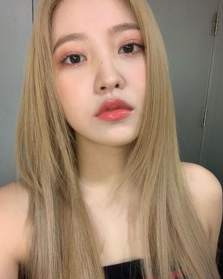 7 Idol K-Pop Wanita Makin Cantik Dengan Rambut Pirang