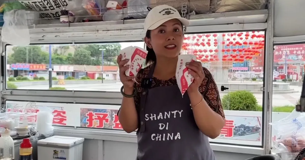 Kisah YouTuber ‘Shanty di China’ Keliling Jual Makanan Indonesia Pakai Food Truck