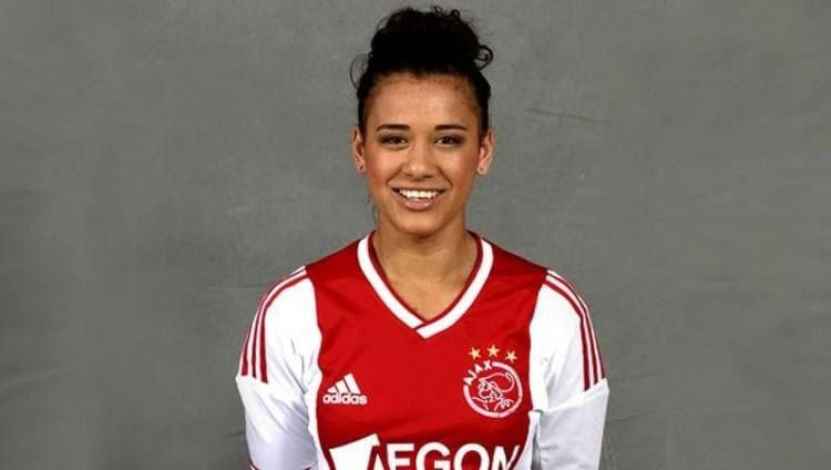 3 Pesepakbola Wanita Dunia Ini Keturunan Indonesia Loh!