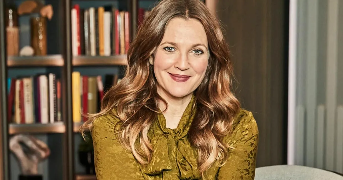 Dikira Jomblo, Ternyata Drew Barrymore Sudah Berkencan 3 Tahun