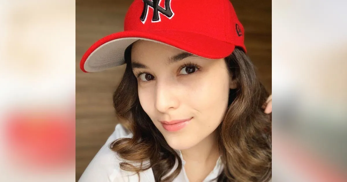 Ngeri! Pesawat yang Ditumpangi Chelsea Islan Hampir Kecelakaan