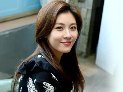 Sempat Dihujat, Lukisan Ha Ji Won Terjual Rp59 Juta
