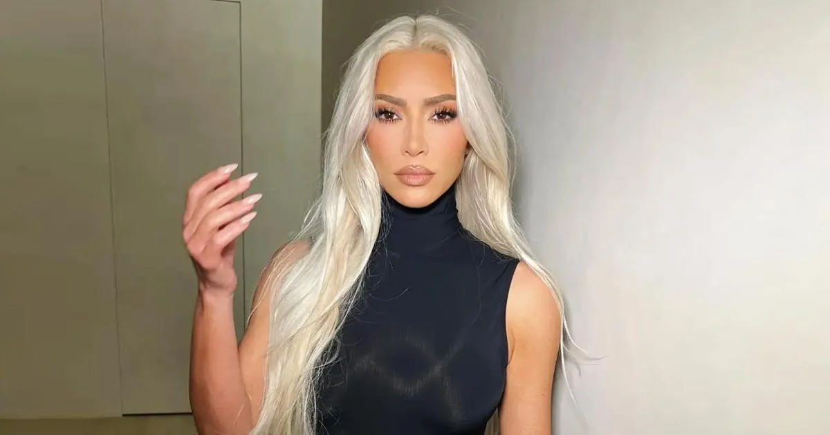 Ketahuan! Rambut Asli Kim Kardashian Ternyata Rusak Parah