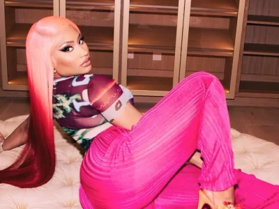 Gara-Gara Foto Lama, Nicki Minaj Nyesel Operasi Plastik