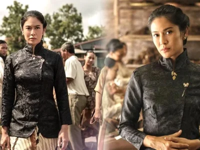 7 Potret Elegan Dian Sastrowardoyo Pakai Kebaya di Serial Gadis Kretek
