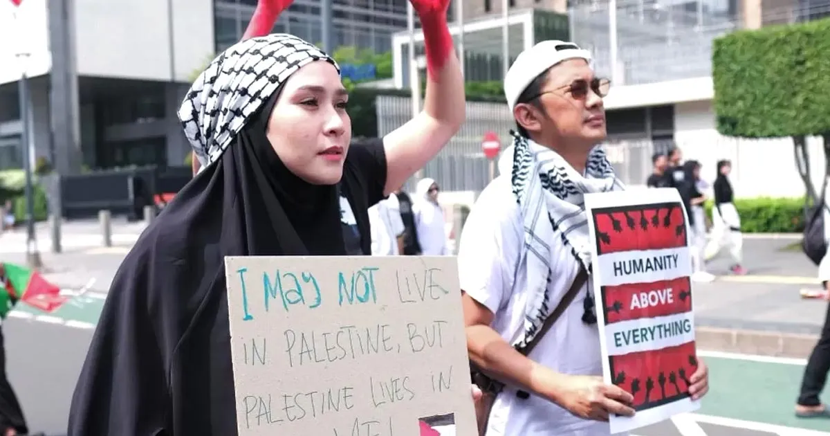 Zaskia Adya Mecca Hampir Diserang Saat Bela Palestina di Jepang