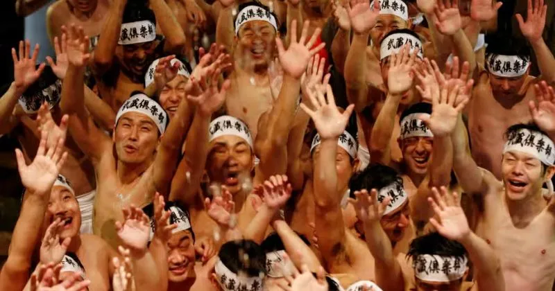 Setelah 1.250 Tahun, Jepang Izinkan Wanita Ikut Festival Pria Bugil