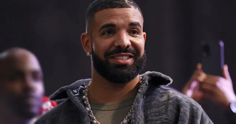 Menang Taruhan, Drake Beri Hadiah Penggemar Rp36 Miliar