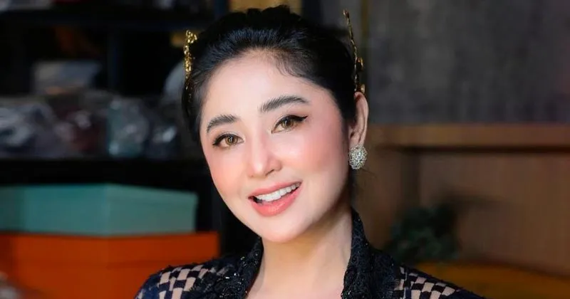 Usai Dilamar, Dewi Perssik Gercep Bekukan Sel Telur