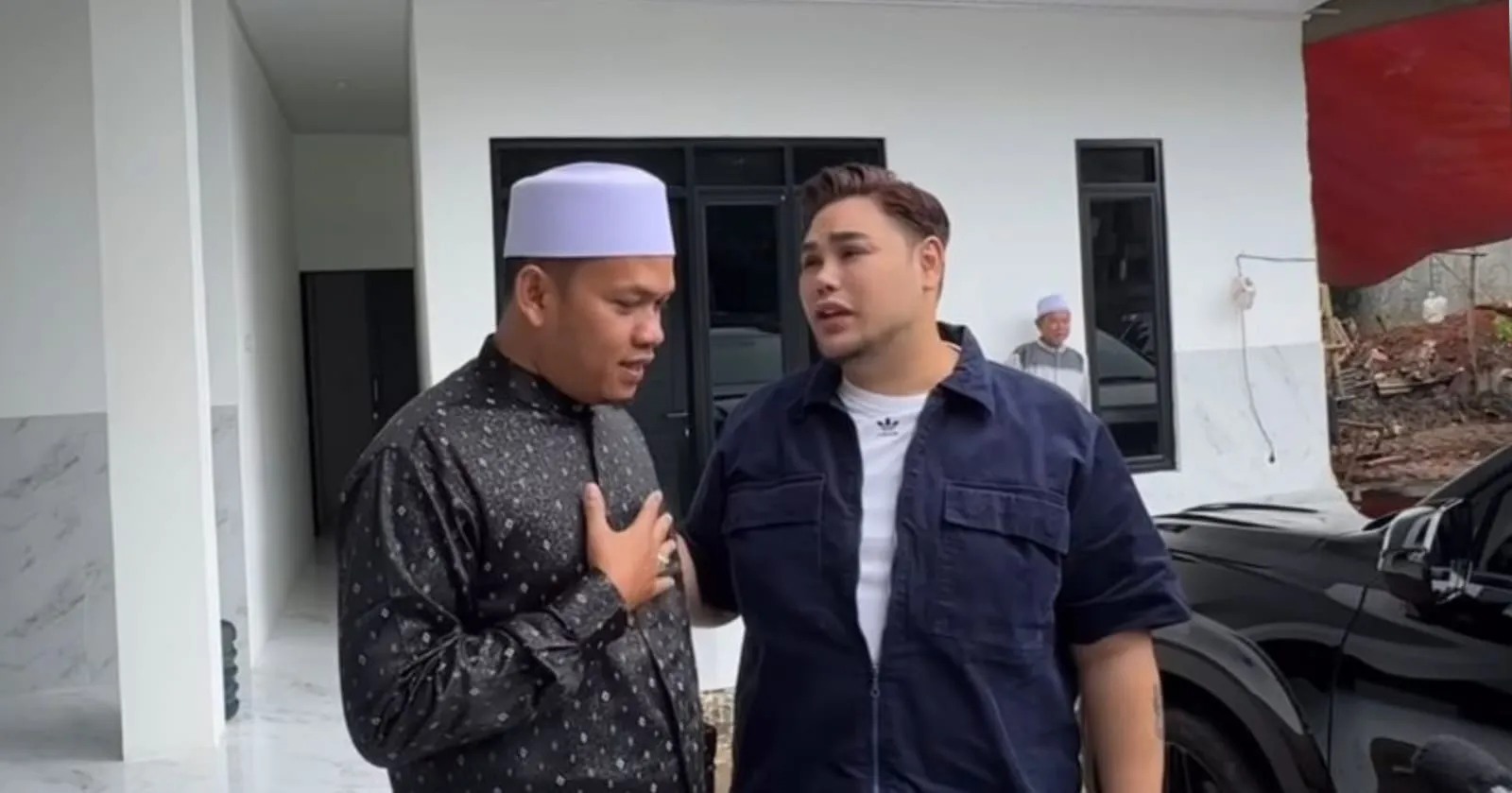 Ivan Gunawan Lengkapi Isi Rumah Penghafal Al Quran