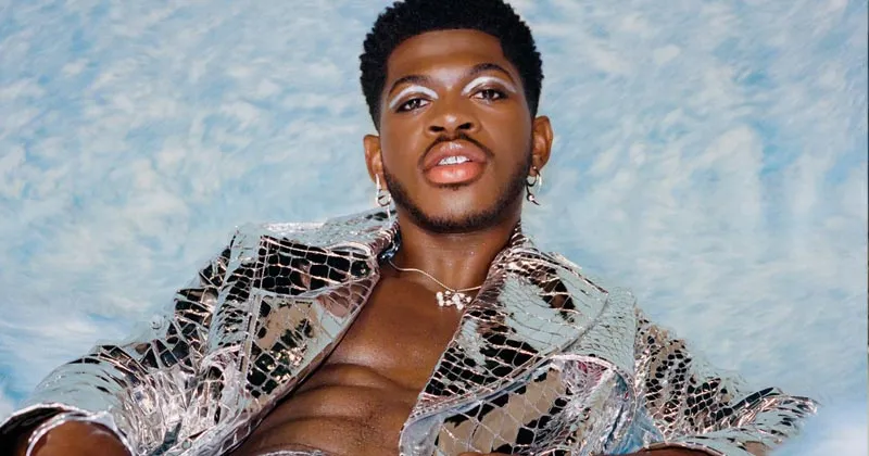 Lil Nas X Pakai Sneakers saat Ikut Lari Maraton