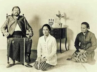 Tokoh Kartini yang diperankan oleh Dian Sastrowardoyo dalam film Kartini (2017). Foto : Instagram/filmkartini