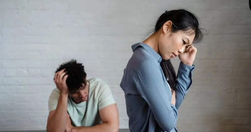 5 Cara Hadapi Teror Mantan Pacar yang Masih Mengganggu