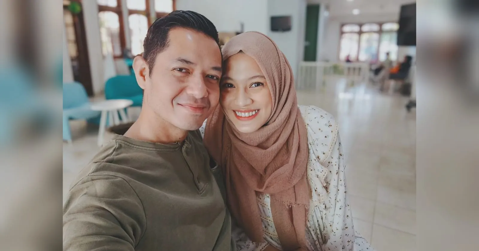 Lahir Anak Ketiga Pasangan Dude Harlino dan Alyssa Soebandono