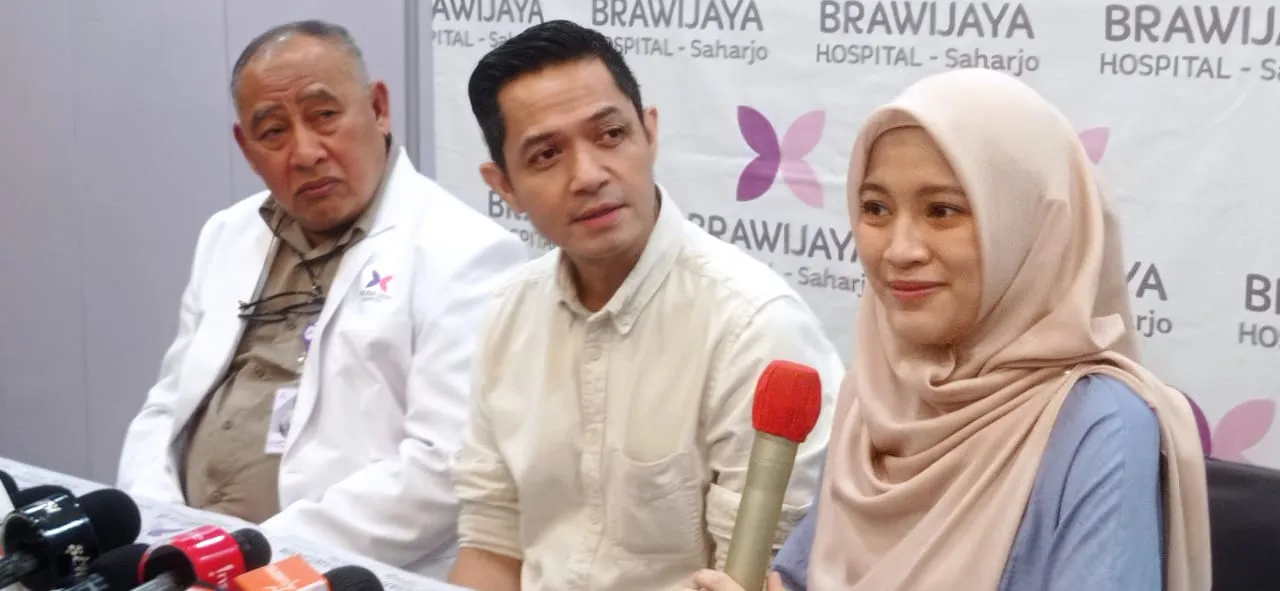 Dude Harlino Penuh Haru Sambut Kelahiran Anak Ketiganya