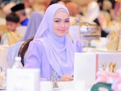 Siti Nurhaliza akan menggelar konser tunggal bertajuk Cinta di Atas Awan. Foto : Instagram/ctdk