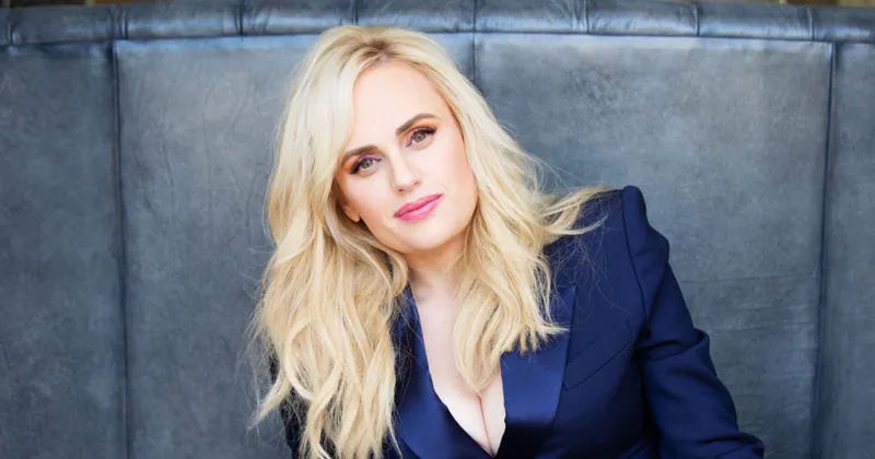 Rebel Wilson Diundang Pesta S*ks oleh Keluarga Kerajaan Inggris