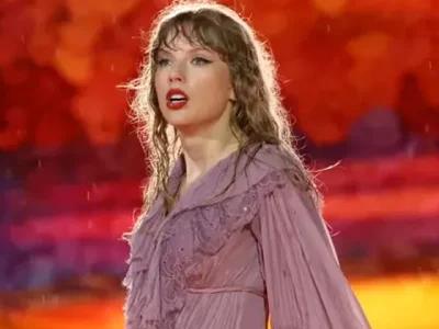 Taylor Swift dan album terbarunya, The Tortured Poets Department. Foto: Dok. JOHN SHEARER/TAS23/GETTY