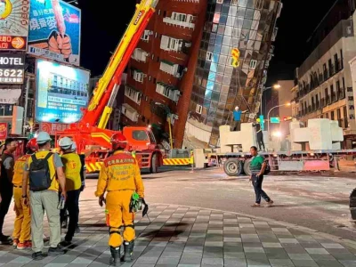 Penyelamatan gempa di Taiwan. (Foto: Dok. ABC News)