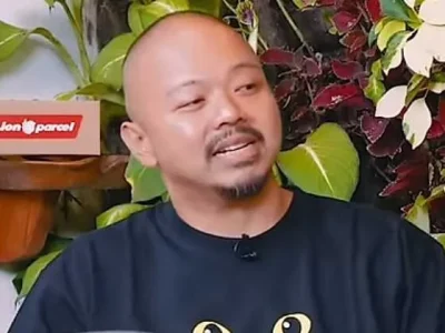 Klarifikasi Codeblu soal utang yang disebut Aline Adita. Foto : YT/Denny Sumargo